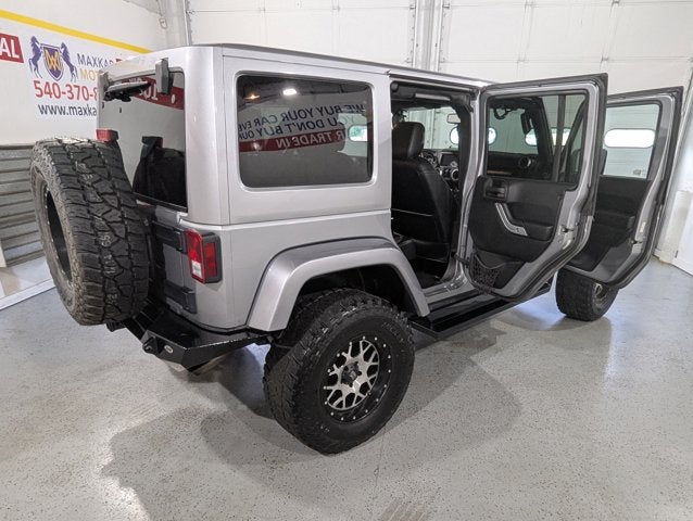 2015 Jeep Wrangler Unlimited 3.6L 6 Cyl 4WD 4dr Sahara
