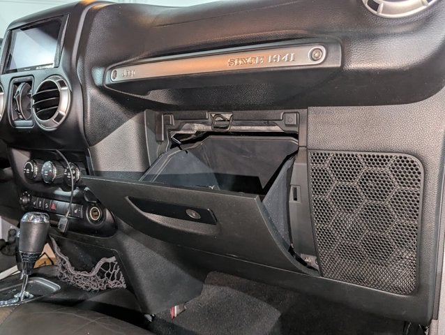 2015 Jeep Wrangler Unlimited 3.6L 6 Cyl 4WD 4dr Sahara