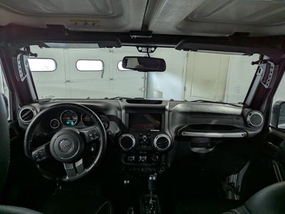 2015 Jeep Wrangler Unlimited 3.6L 6 Cyl 4WD 4dr Sahara