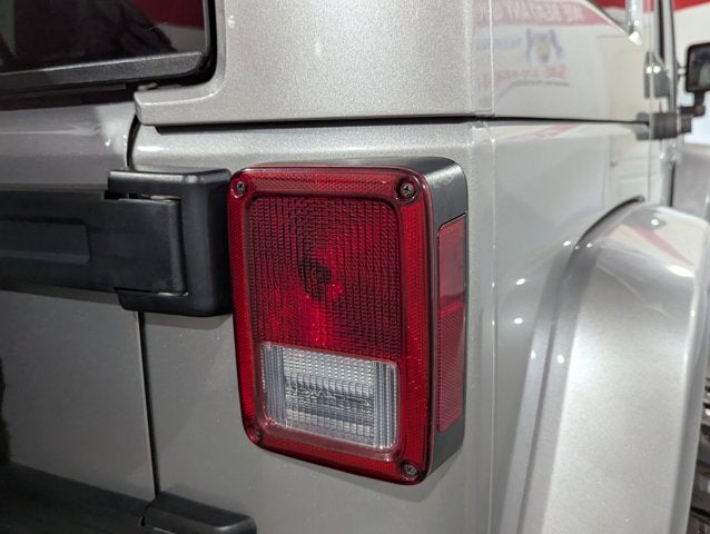 2015 Jeep Wrangler Unlimited 3.6L 6 Cyl 4WD 4dr Sahara