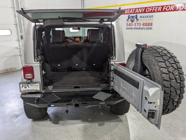 2015 Jeep Wrangler Unlimited 3.6L 6 Cyl 4WD 4dr Sahara