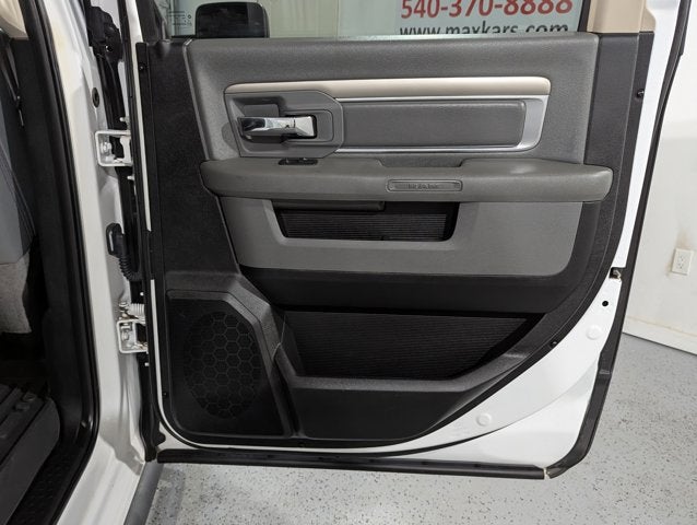 2018 RAM 1500 3.6L 6 Cyl Big Horn 4x4 Crew Cab 5'7" Box