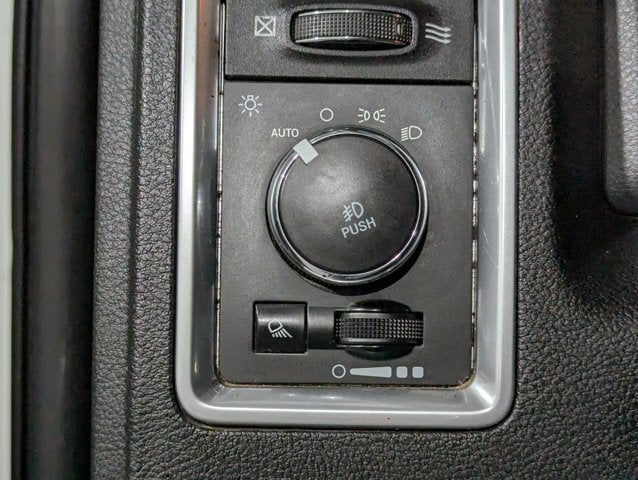 2018 RAM 1500 3.6L 6 Cyl Big Horn 4x4 Crew Cab 5'7" Box