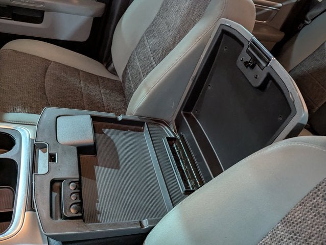 2018 RAM 1500 3.6L 6 Cyl Big Horn 4x4 Crew Cab 5'7" Box