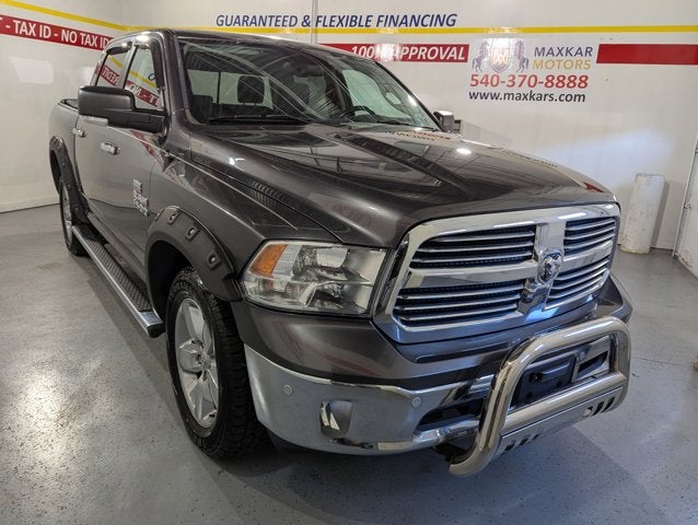 2016 RAM 1500 4WD Crew Cab 140.5" Big Horn