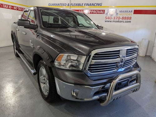 2016 RAM 1500 4WD Crew Cab 140.5" Big Horn