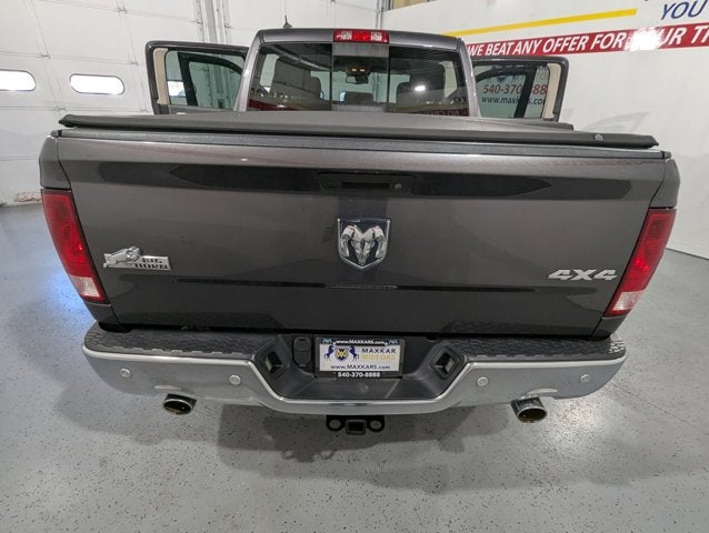2016 RAM 1500 4WD Crew Cab 140.5" Big Horn