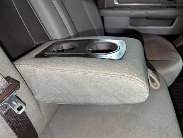 2016 RAM 1500 4WD Crew Cab 140.5" Big Horn