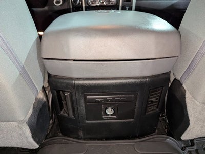 2016 RAM 1500 4WD Crew Cab 140.5" Big Horn