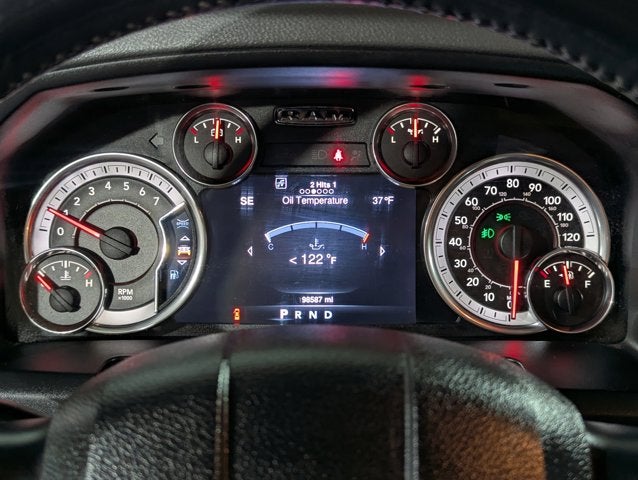 2016 RAM 1500 4WD Crew Cab 140.5" Big Horn