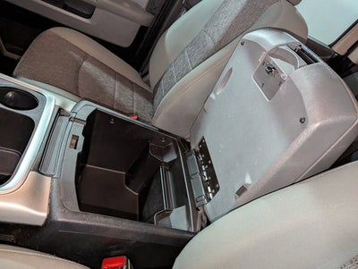 2016 RAM 1500 4WD Crew Cab 140.5" Big Horn