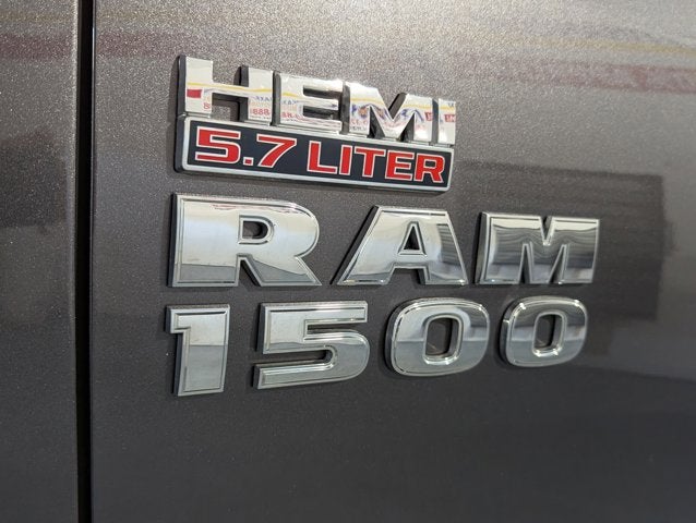 2016 RAM 1500 4WD Crew Cab 140.5" Big Horn