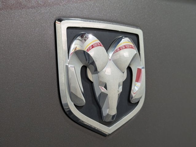 2016 RAM 1500 4WD Crew Cab 140.5" Big Horn