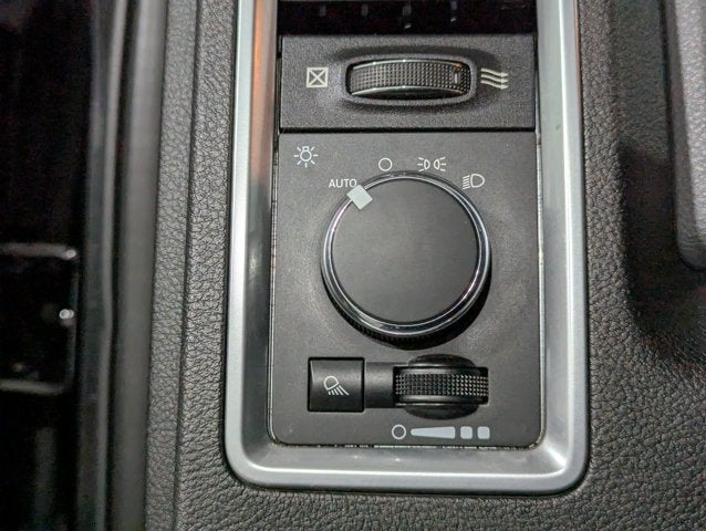 2019 RAM 1500 Classic 5.7L 8 Cyl 4WD SLT