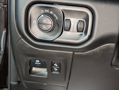 2019 RAM 1500 5.7L V8 4WD Big Horn 4x4 Quad Cab