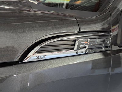 2015 Ford Super Duty F-250 SRW 4x4 Crew Cab XLT