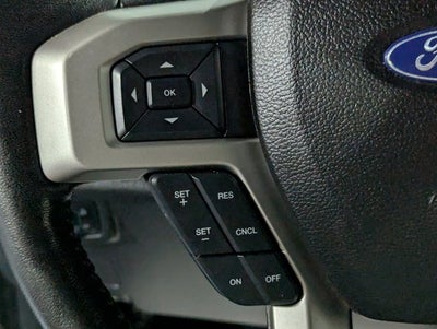 2017 Ford Super Duty F-350 SRW 6.2L 8 Cyl Lariat 4WD Crew Cab 8' Box