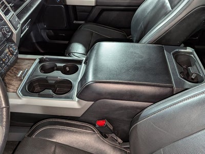 2017 Ford Super Duty F-350 SRW 6.2L 8 Cyl Lariat 4WD Crew Cab 8' Box