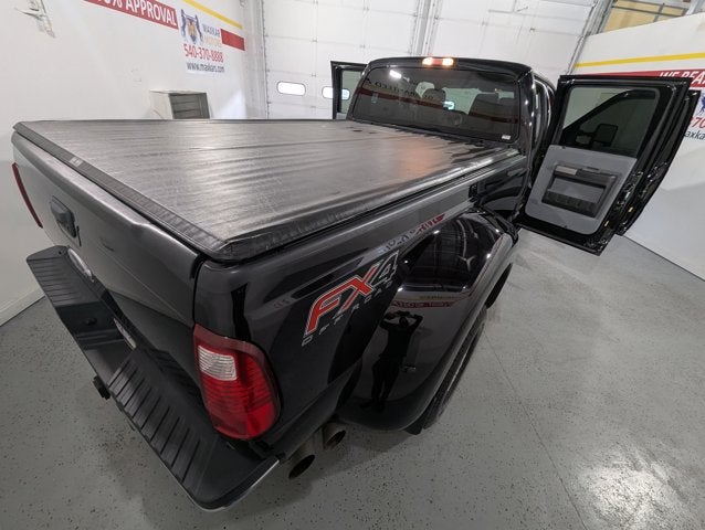 2016 Ford Super Duty F-350 DRW 6.7L V8 Diesel 4WD Crew Cab 172" XLT