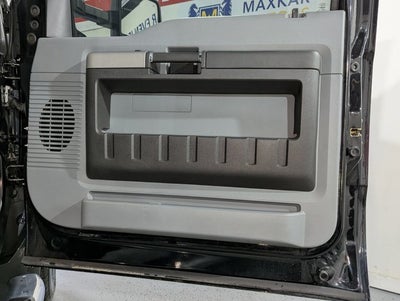 2016 Ford Super Duty F-350 DRW 6.7L V8 Diesel 4WD Crew Cab 172" XLT