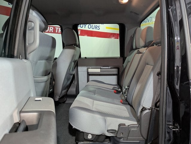 2016 Ford Super Duty F-350 DRW 6.7L V8 Diesel 4WD Crew Cab 172" XLT