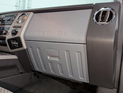 2016 Ford Super Duty F-350 DRW 6.7L V8 Diesel 4WD Crew Cab 172" XLT