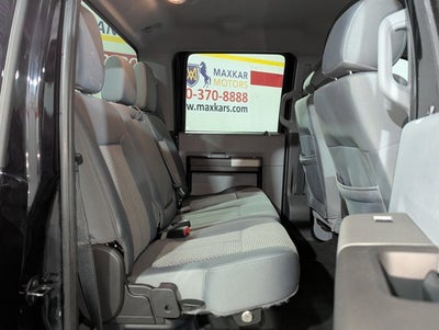 2016 Ford Super Duty F-350 DRW 6.7L V8 Diesel 4WD Crew Cab 172" XLT