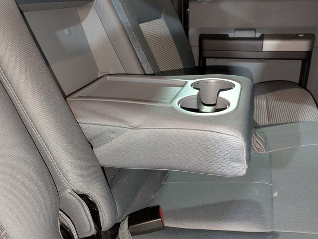 2016 Ford Super Duty F-350 DRW 6.7L V8 Diesel 4WD Crew Cab 172" XLT