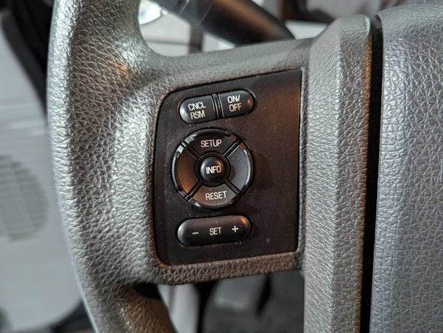 2016 Ford Super Duty F-350 DRW 6.7L V8 Diesel 4WD Crew Cab 172" XLT