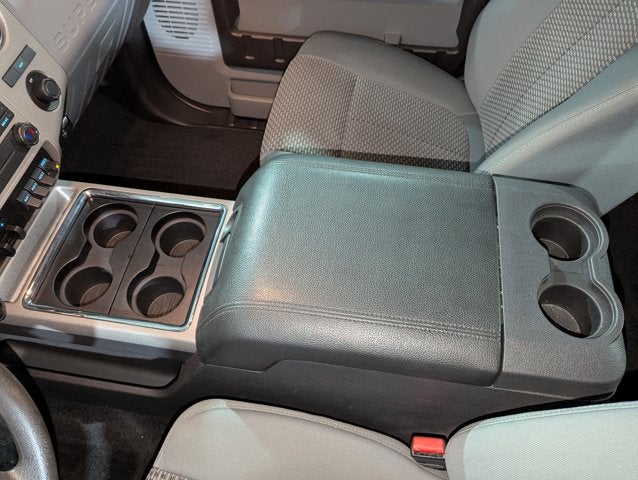 2016 Ford Super Duty F-350 DRW 6.7L V8 Diesel 4WD Crew Cab 172" XLT