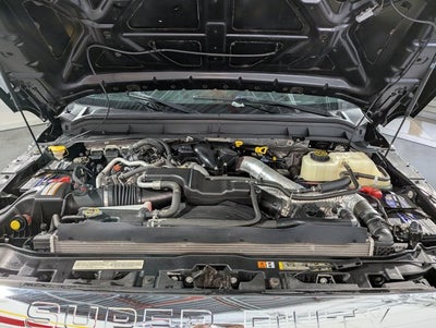 2016 Ford Super Duty F-350 DRW 6.7L V8 Diesel 4WD Crew Cab 172" XLT