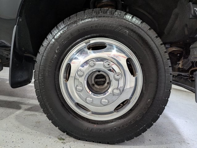 2016 Ford Super Duty F-350 DRW 6.7L V8 Diesel 4WD Crew Cab 172" XLT