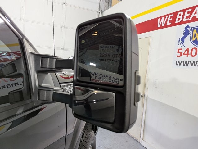 2016 Ford Super Duty F-350 DRW 6.7L V8 Diesel 4WD Crew Cab 172" XLT