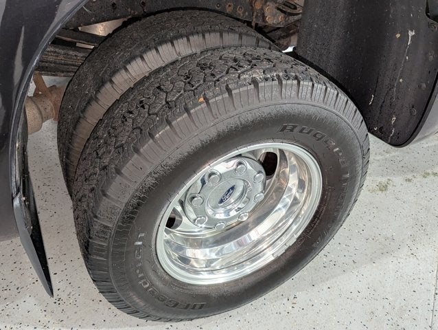 2016 Ford Super Duty F-350 DRW 6.7L V8 Diesel 4WD Crew Cab 172" XLT