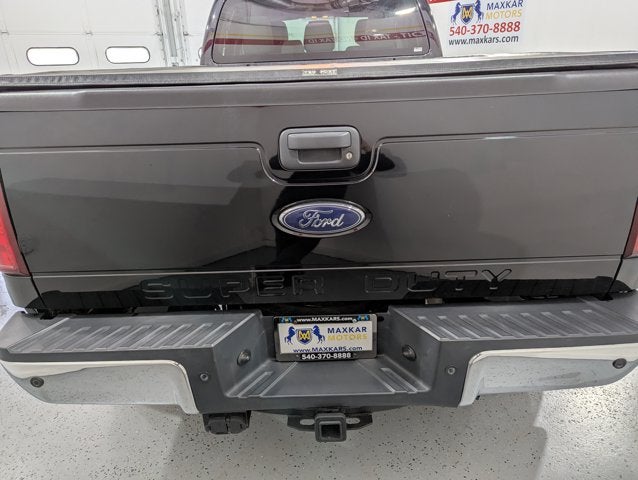 2016 Ford Super Duty F-350 DRW 6.7L V8 Diesel 4WD Crew Cab 172" XLT