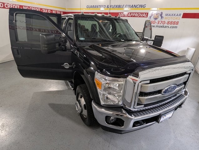 2016 Ford Super Duty F-350 DRW 6.7L V8 Diesel 4WD Crew Cab 172" XLT