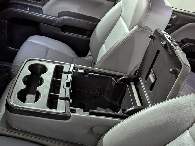 2015 Chevrolet Silverado 2500HD Built After Aug 14 4WD Crew Cab 167.7 Work Truck