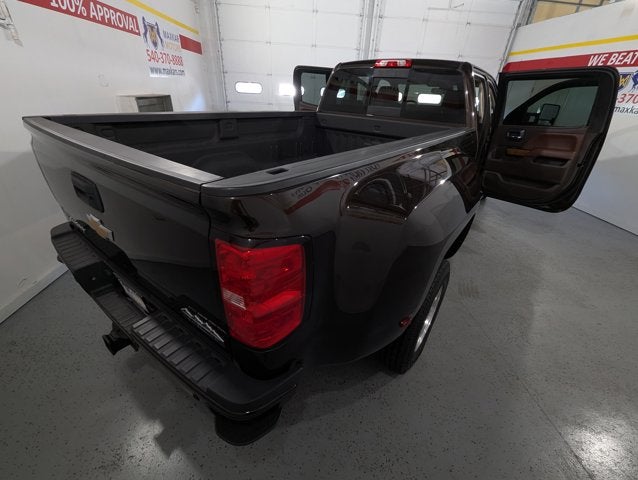 2018 Chevrolet Silverado 3500HD 4WD Crew Cab 167.7 High Country