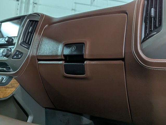 2018 Chevrolet Silverado 3500HD 4WD Crew Cab 167.7 High Country