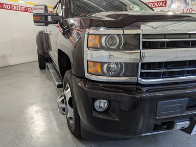 2018 Chevrolet Silverado 3500HD 4WD Crew Cab 167.7 High Country