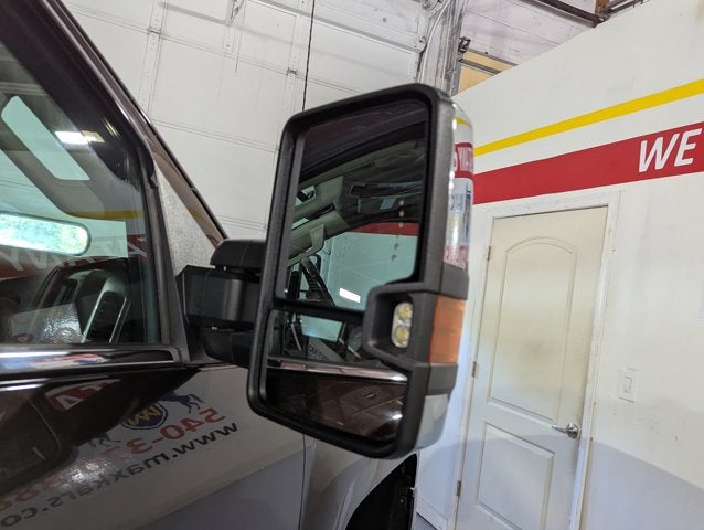 2018 Chevrolet Silverado 3500HD 4WD Crew Cab 167.7 High Country