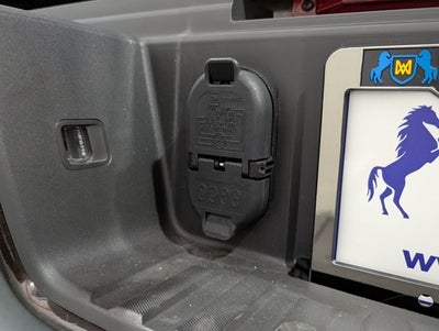 2018 Chevrolet Silverado 3500HD 4WD Crew Cab 167.7 High Country