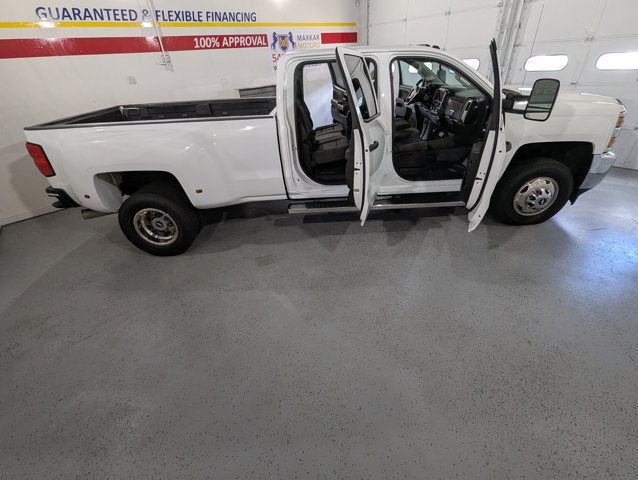 2015 Chevrolet Silverado 3500HD 6.6L 8 Cyl Diesel 4WD LT