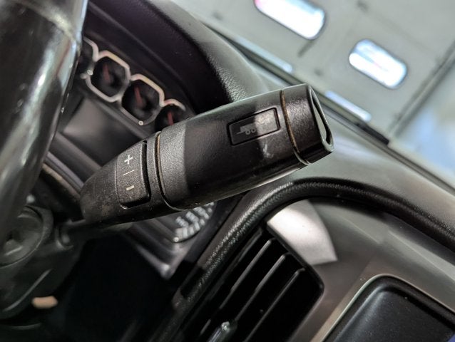 2015 Chevrolet Silverado 3500HD 6.6L 8 Cyl Diesel 4WD LT