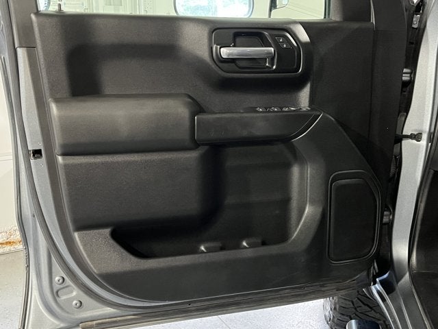 2019 Chevrolet Silverado 1500 4.3L 6 Cyl 4WD Crew Cab 147" Custom