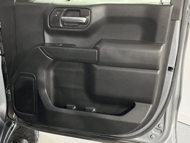 2019 Chevrolet Silverado 1500 4.3L 6 Cyl 4WD Crew Cab 147" Custom