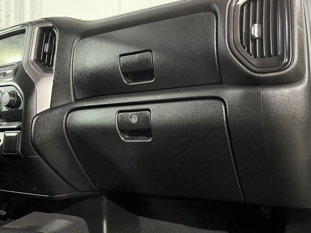 2019 Chevrolet Silverado 1500 4.3L 6 Cyl 4WD Crew Cab 147" Custom