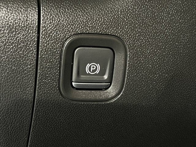 2019 Chevrolet Silverado 1500 4.3L 6 Cyl 4WD Crew Cab 147" Custom