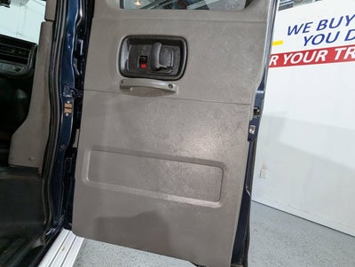 2013 Chevrolet Express Passenger 6.0L 8 Cyl RWD 3500 155" LS w/1LS