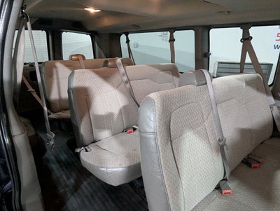 2013 Chevrolet Express Passenger 6.0L 8 Cyl RWD 3500 155" LS w/1LS